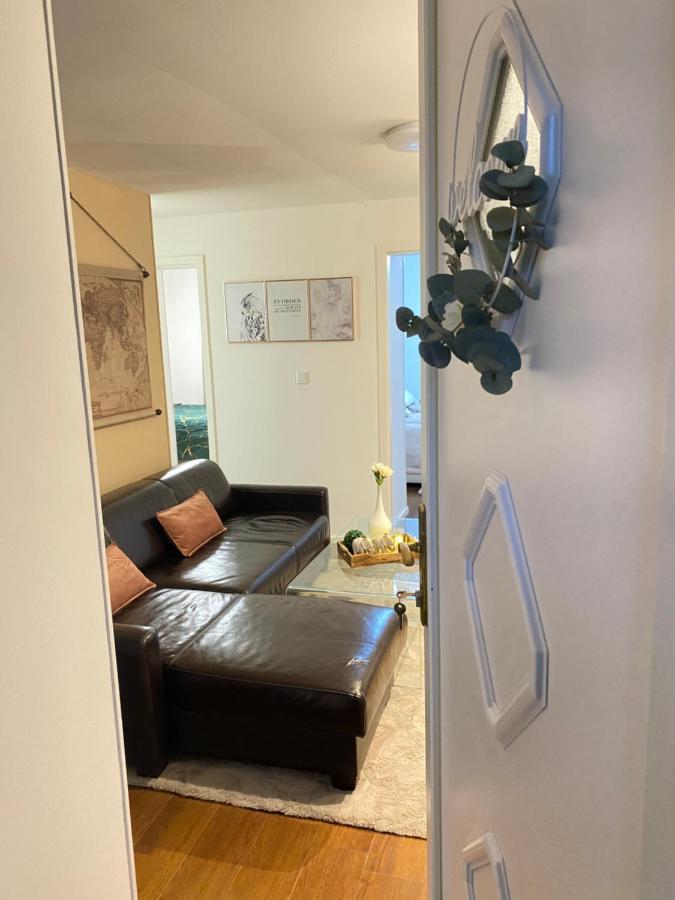 Sweet Flat With 2 Bedrooms Split Croatia Exterior photo